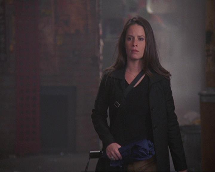 Charmed-Online_dot_net-4x04EnterTheDemon0832.jpg