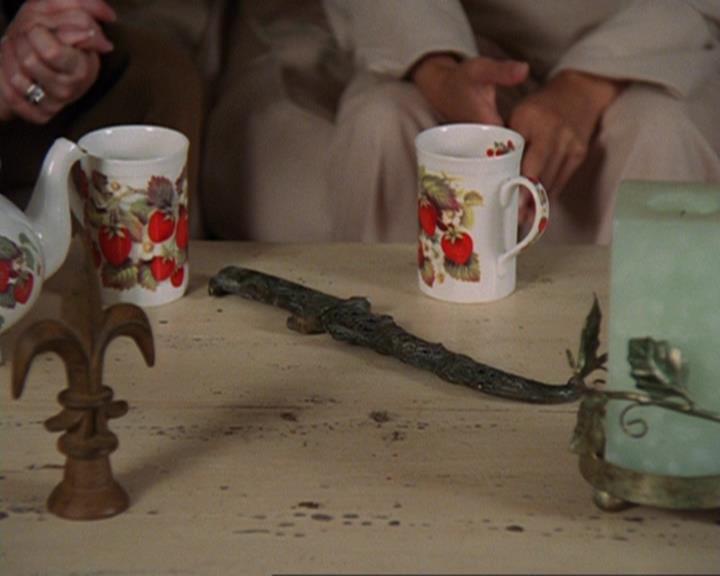 Charmed-Online_dot_net-4x04EnterTheDemon0837.jpg