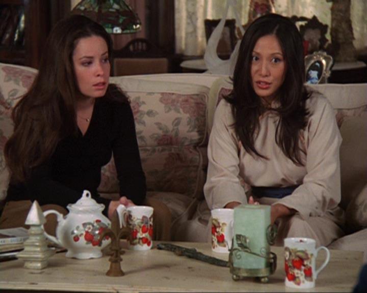 Charmed-Online_dot_net-4x04EnterTheDemon0870.jpg