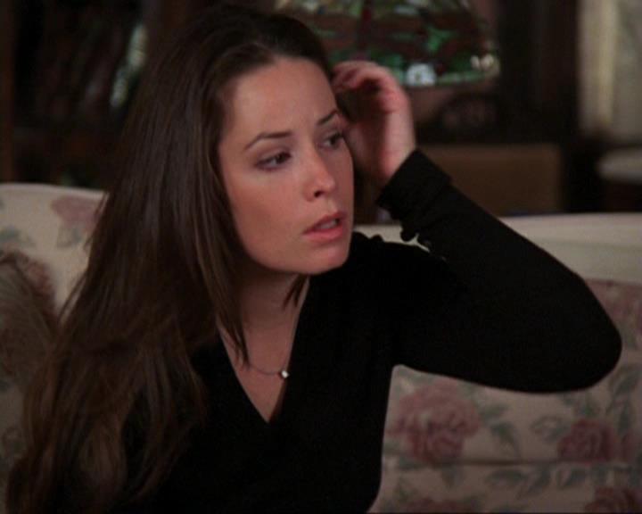 Charmed-Online_dot_net-4x04EnterTheDemon0906.jpg