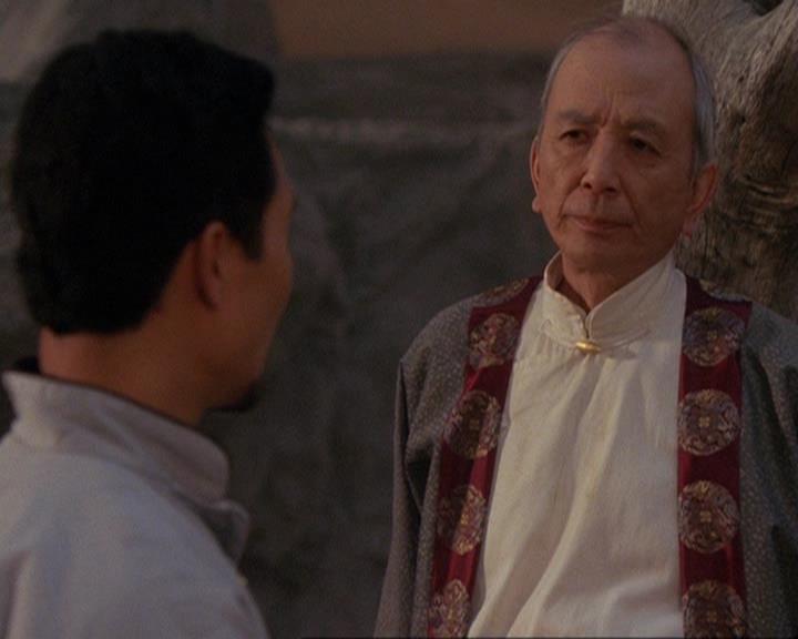 Charmed-Online_dot_net-4x04EnterTheDemon0994.jpg
