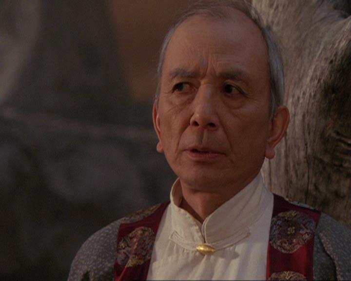 Charmed-Online_dot_net-4x04EnterTheDemon1034.jpg