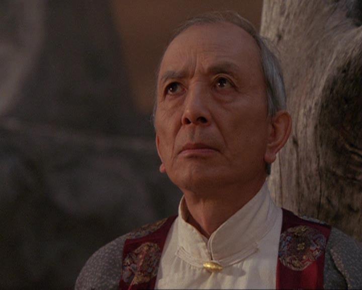 Charmed-Online_dot_net-4x04EnterTheDemon1049.jpg