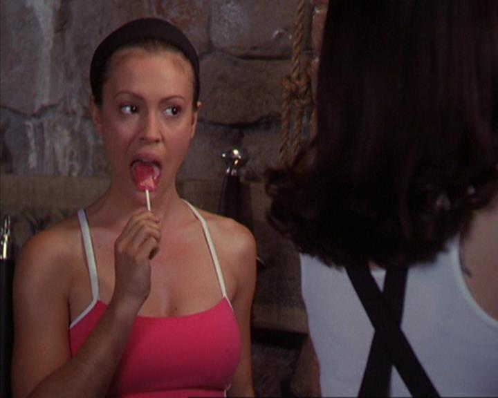Charmed-Online_dot_net-4x04EnterTheDemon1067.jpg
