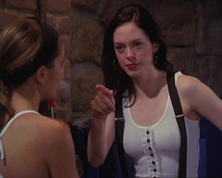 Charmed-Online_dot_net-4x04EnterTheDemon1073.jpg