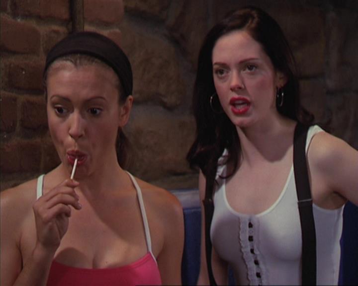 Charmed-Online_dot_net-4x04EnterTheDemon1078.jpg