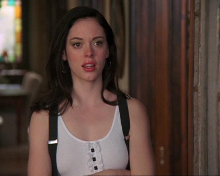 Charmed-Online_dot_net-4x04EnterTheDemon1124.jpg