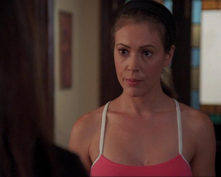 Charmed-Online_dot_net-4x04EnterTheDemon1194.jpg Charmed-Online_dot_net-4x04EnterTheDemon1194.jpg