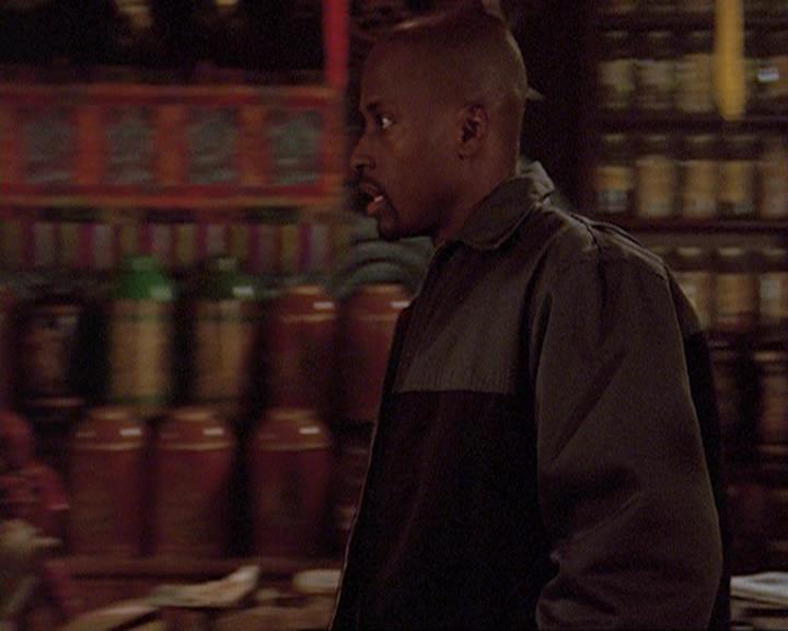 Charmed-Online_dot_net-4x04EnterTheDemon1235.jpg