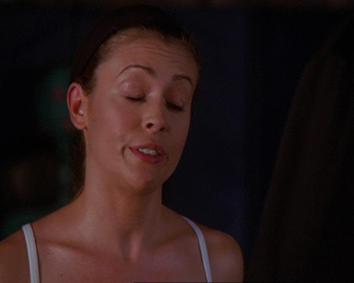 Charmed-Online_dot_net-4x04EnterTheDemon1394.jpg
