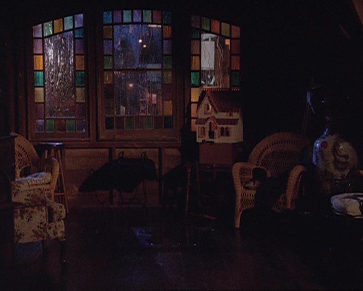 Charmed-Online_dot_net-4x04EnterTheDemon1503.jpg