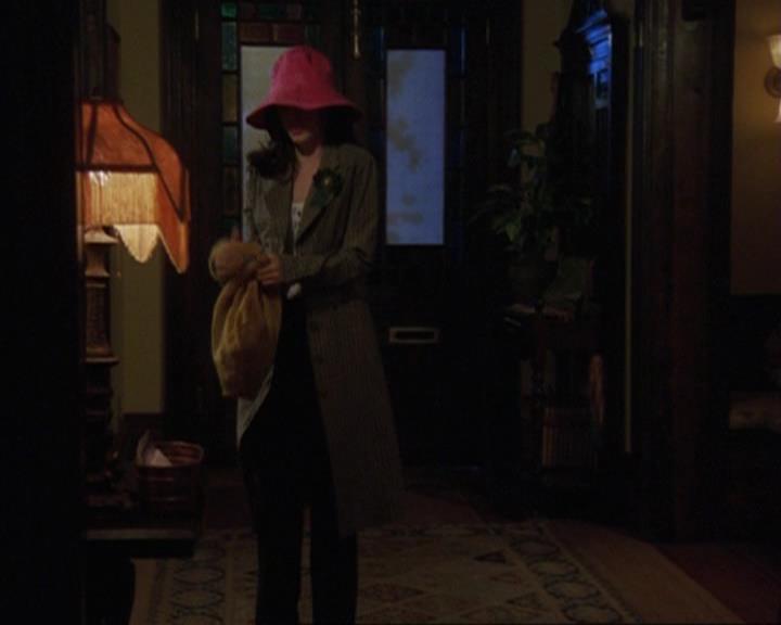 Charmed-Online_dot_net-4x04EnterTheDemon1524.jpg Charmed-Online_dot_net-4x04EnterTheDemon1524.jpg