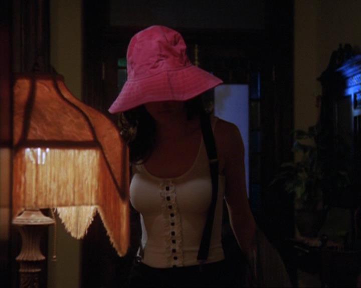 Charmed-Online_dot_net-4x04EnterTheDemon1534.jpg