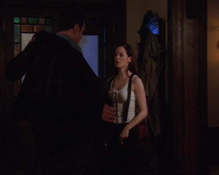 Charmed-Online_dot_net-4x04EnterTheDemon1548.jpg Charmed-Online_dot_net-4x04EnterTheDemon1548.jpg