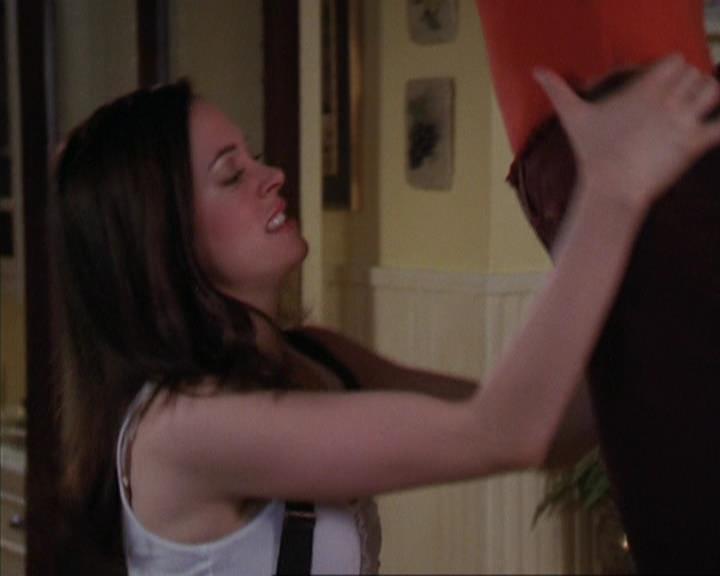 Charmed-Online_dot_net-4x04EnterTheDemon1668.jpg