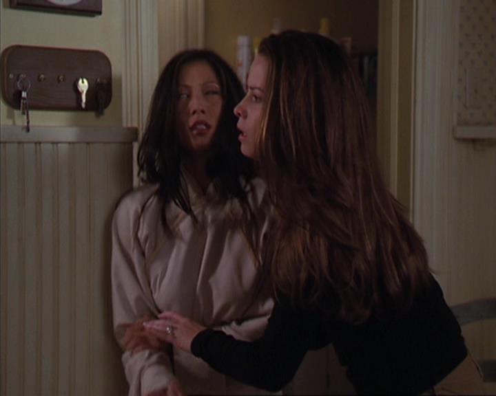 Charmed-Online_dot_net-4x04EnterTheDemon1671.jpg