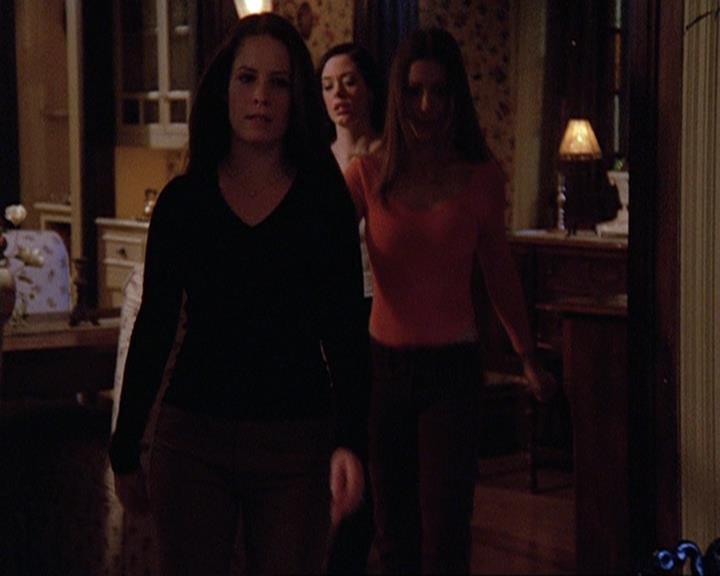 Charmed-Online_dot_net-4x04EnterTheDemon1685.jpg