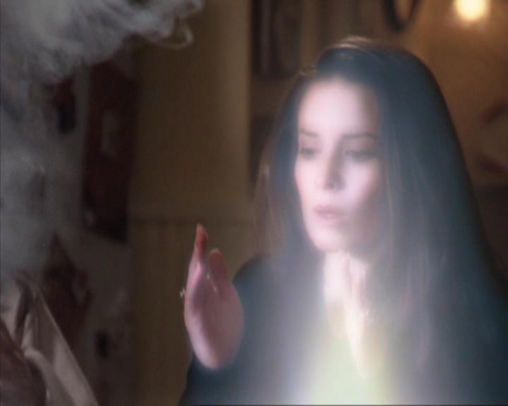 Charmed-Online_dot_net-4x04EnterTheDemon1820.jpg