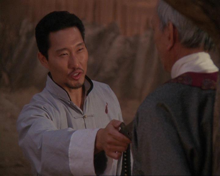 Charmed-Online_dot_net-4x04EnterTheDemon1888.jpg