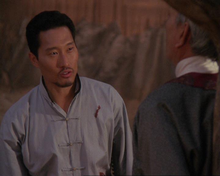 Charmed-Online_dot_net-4x04EnterTheDemon1894.jpg Charmed-Online_dot_net-4x04EnterTheDemon1894.jpg