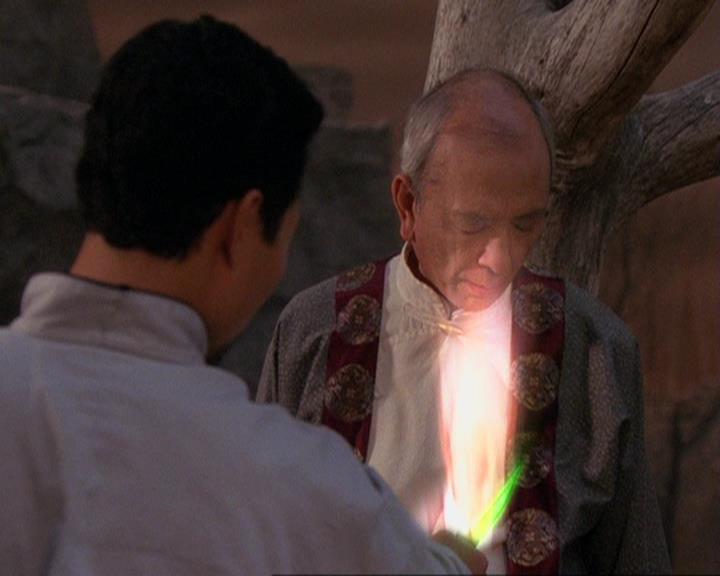 Charmed-Online_dot_net-4x04EnterTheDemon1911.jpg