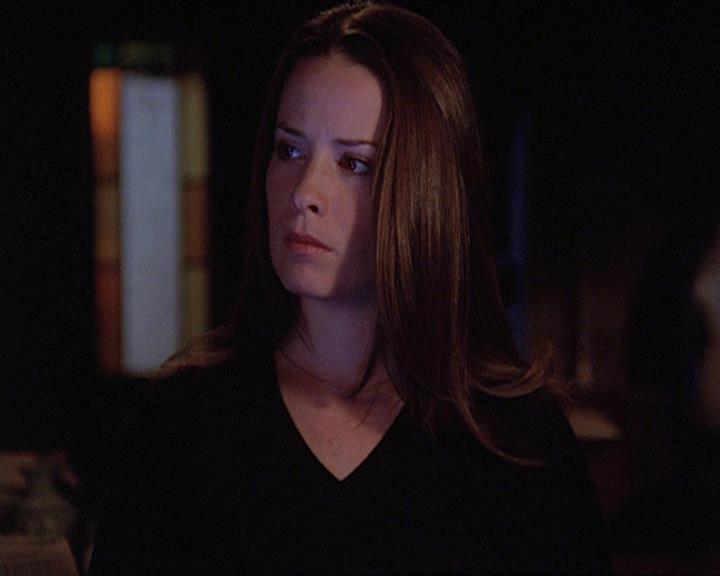 Charmed-Online_dot_net-4x04EnterTheDemon1944.jpg