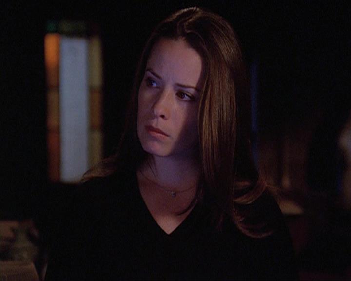 Charmed-Online_dot_net-4x04EnterTheDemon1945.jpg