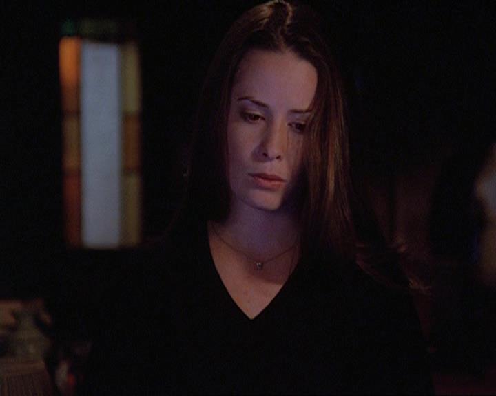 Charmed-Online_dot_net-4x04EnterTheDemon1963.jpg