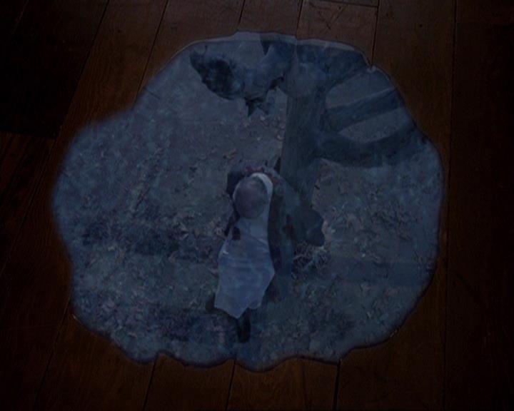Charmed-Online_dot_net-4x04EnterTheDemon1968.jpg