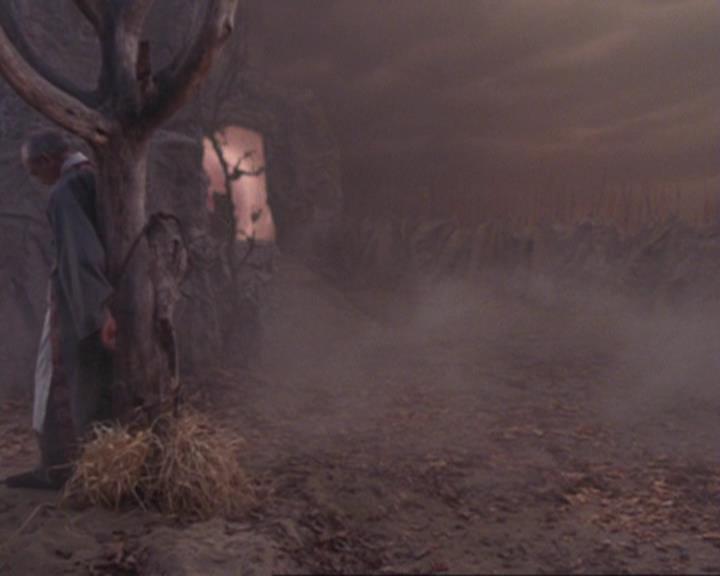 Charmed-Online_dot_net-4x04EnterTheDemon2002.jpg