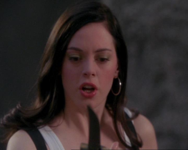 Charmed-Online_dot_net-4x04EnterTheDemon2036.jpg