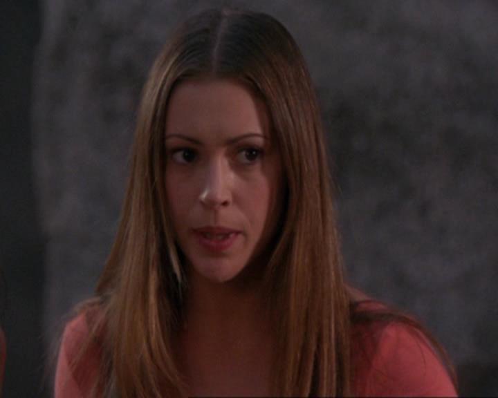 Charmed-Online_dot_net-4x04EnterTheDemon2038.jpg