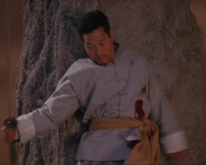Charmed-Online_dot_net-4x04EnterTheDemon2054.jpg