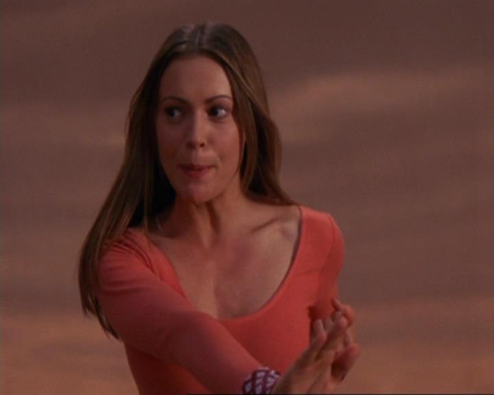 Charmed-Online_dot_net-4x04EnterTheDemon2076.jpg