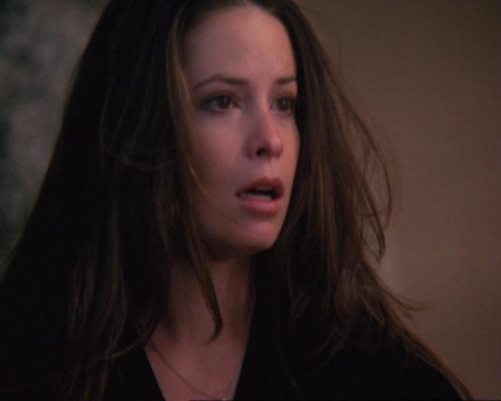 Charmed-Online_dot_net-4x04EnterTheDemon2127.jpg