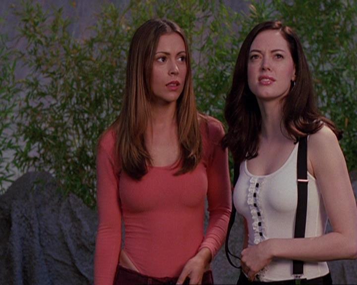 Charmed-Online_dot_net-4x04EnterTheDemon2144.jpg