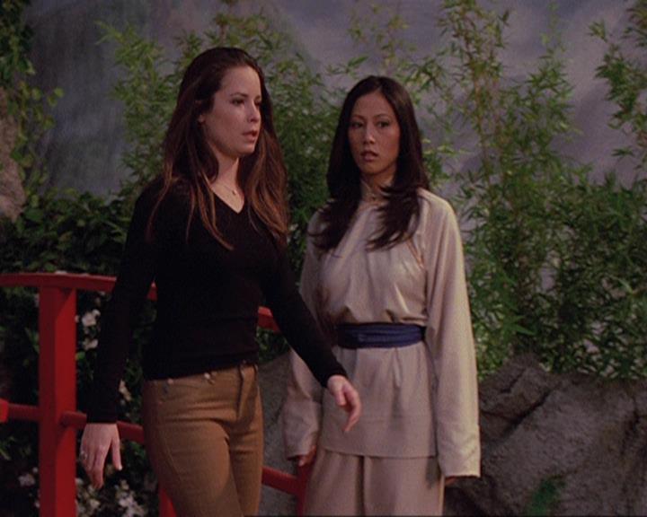 Charmed-Online_dot_net-4x04EnterTheDemon2149.jpg