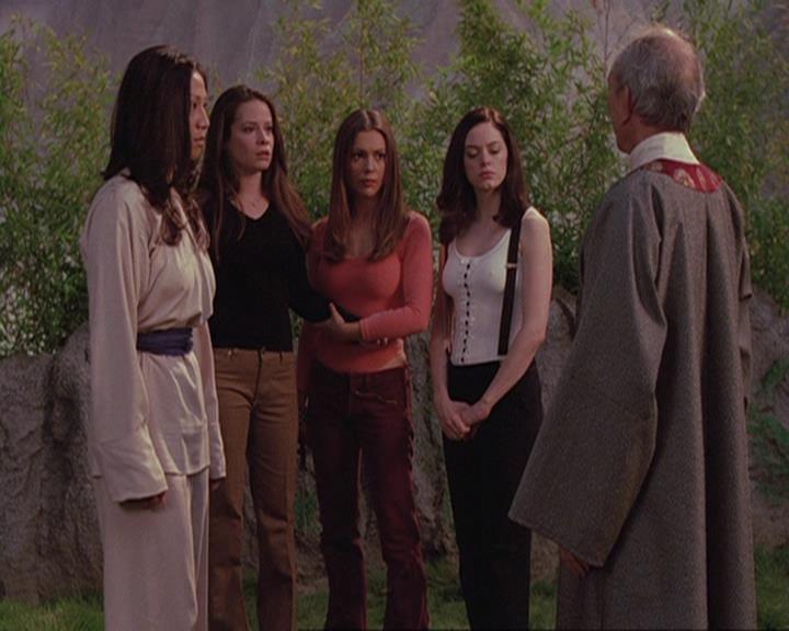 Charmed-Online_dot_net-4x04EnterTheDemon2167.jpg