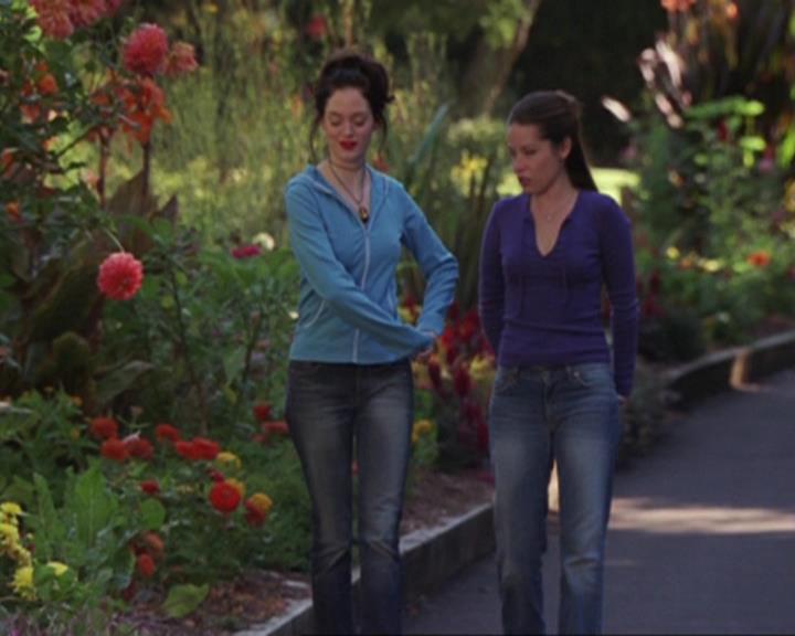 Charmed-Online_dot_net-4x04EnterTheDemon2293.jpg