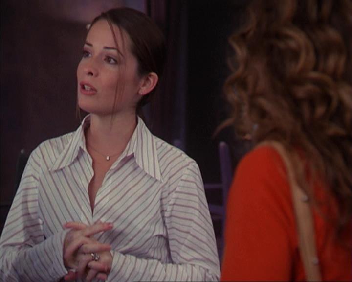 Charmed-Online-dot-net_405SizeMatters0045.jpg