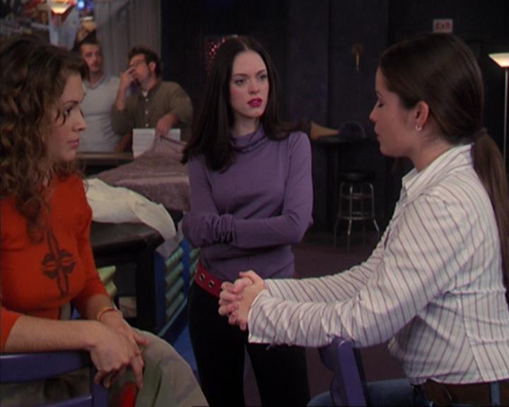 Charmed-Online-dot-net_405SizeMatters0096.jpg