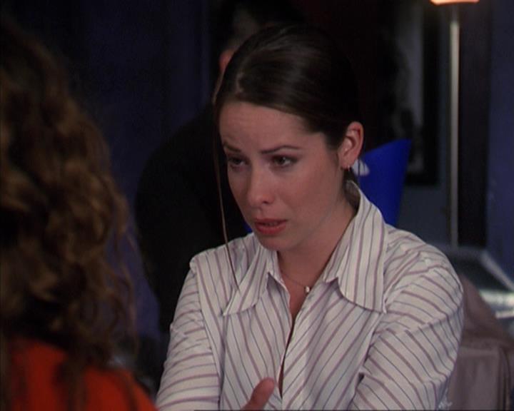 Charmed-Online-dot-net_405SizeMatters0100.jpg