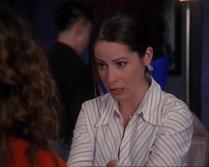 Charmed-Online-dot-net_405SizeMatters0101.jpg