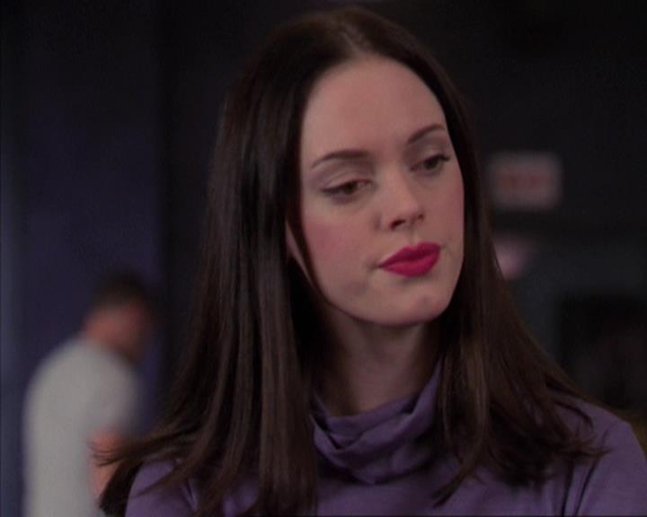 Charmed-Online-dot-net_405SizeMatters0108.jpg
