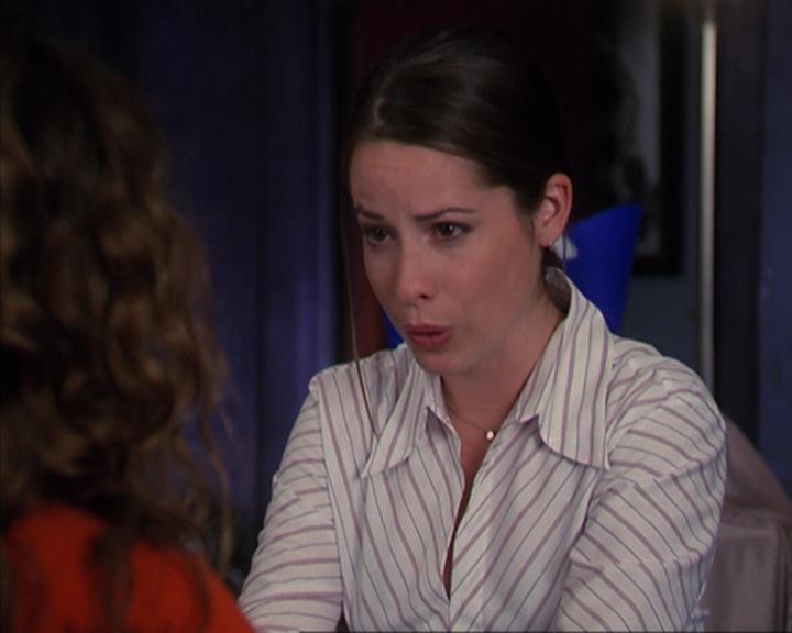 Charmed-Online-dot-net_405SizeMatters0111.jpg