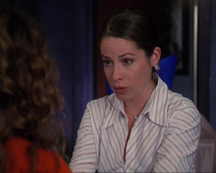 Charmed-Online-dot-net_405SizeMatters0115.jpg