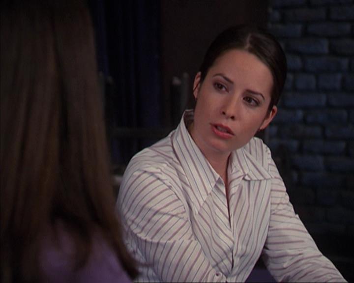 Charmed-Online-dot-net_405SizeMatters0150.jpg