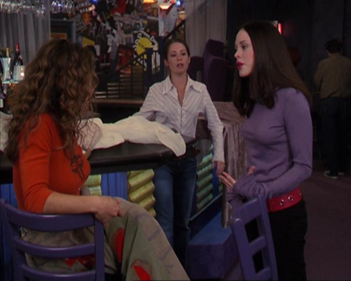 Charmed-Online-dot-net_405SizeMatters0181.jpg