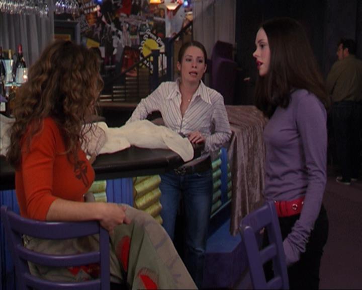 Charmed-Online-dot-net_405SizeMatters0183.jpg