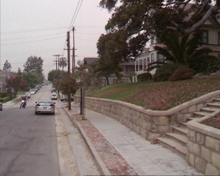 Charmed-Online-dot-net_405SizeMatters0214.jpg